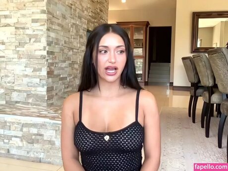 Leah Kateb