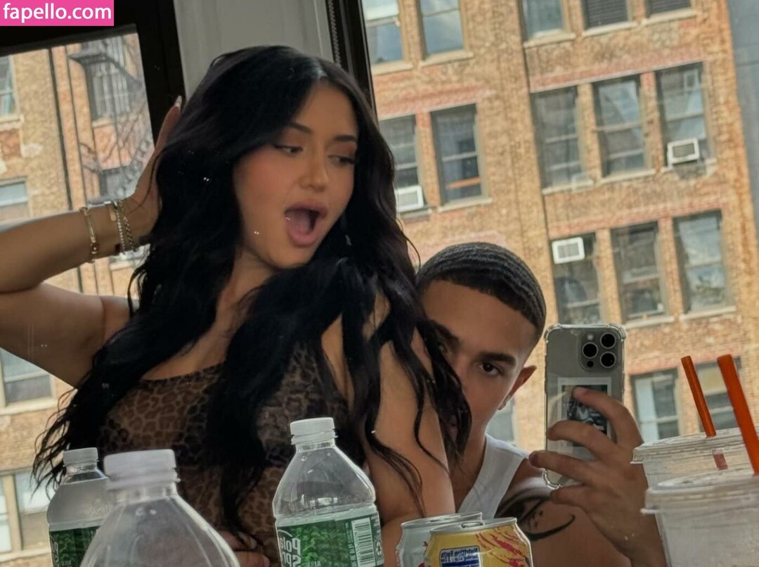 Photo nue de fuite OnlyFans de Leah Kateb #94 Photo nue de fuite OnlyFans de Leah Kateb #94