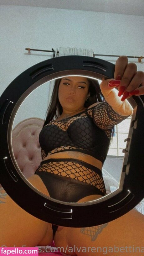 Photo nue de fuite OnlyFans de Bettina Alvarenga