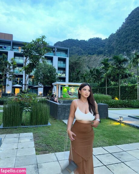 Zizi Wong