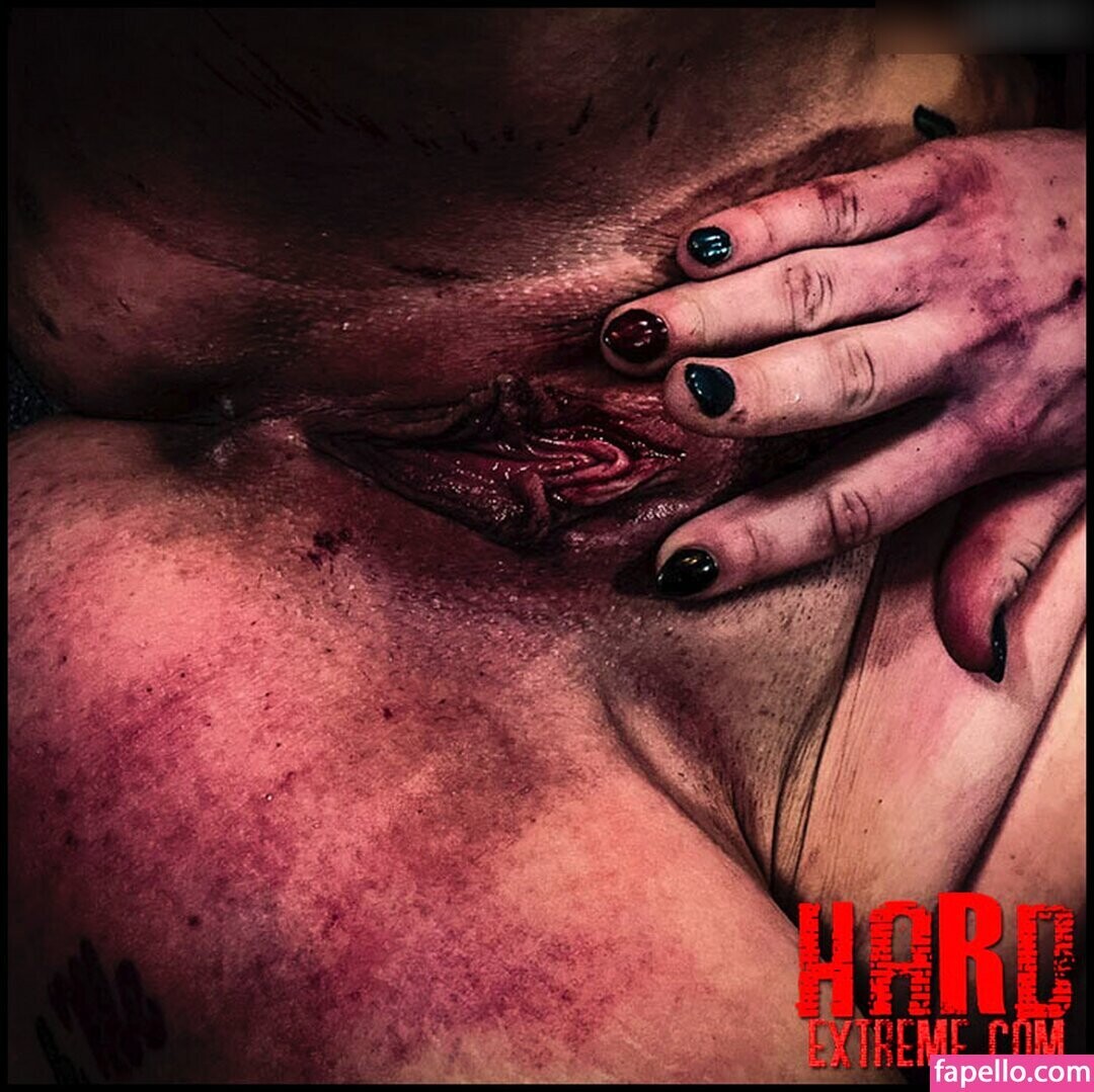 Photo nue de fuite OnlyFans de Emily Addams #30 Photo nue de fuite OnlyFans de Emily Addams #30