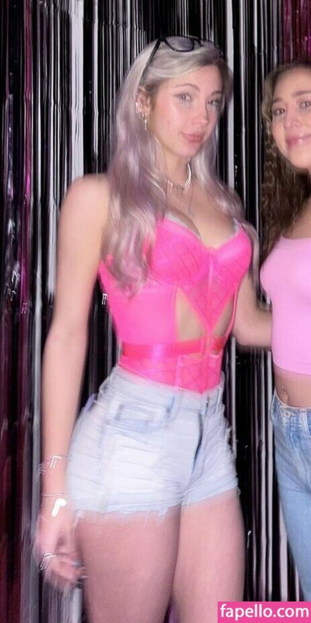 Photo nue de fuite OnlyFans de Caroline Ambrose #17 Photo nue de fuite OnlyFans de Caroline Ambrose #17