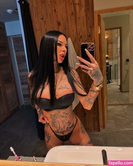 Photo nue de fuite OnlyFans de Majabach
