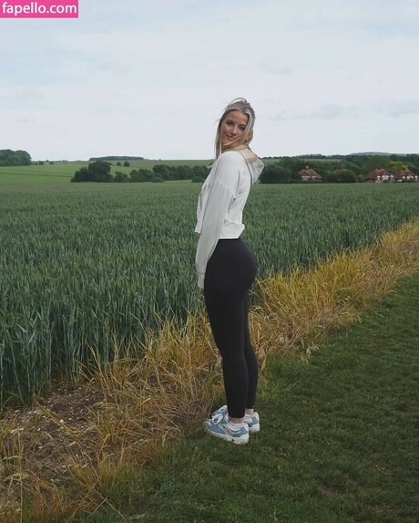 Photo nue de fuite OnlyFans de Issy Anderson