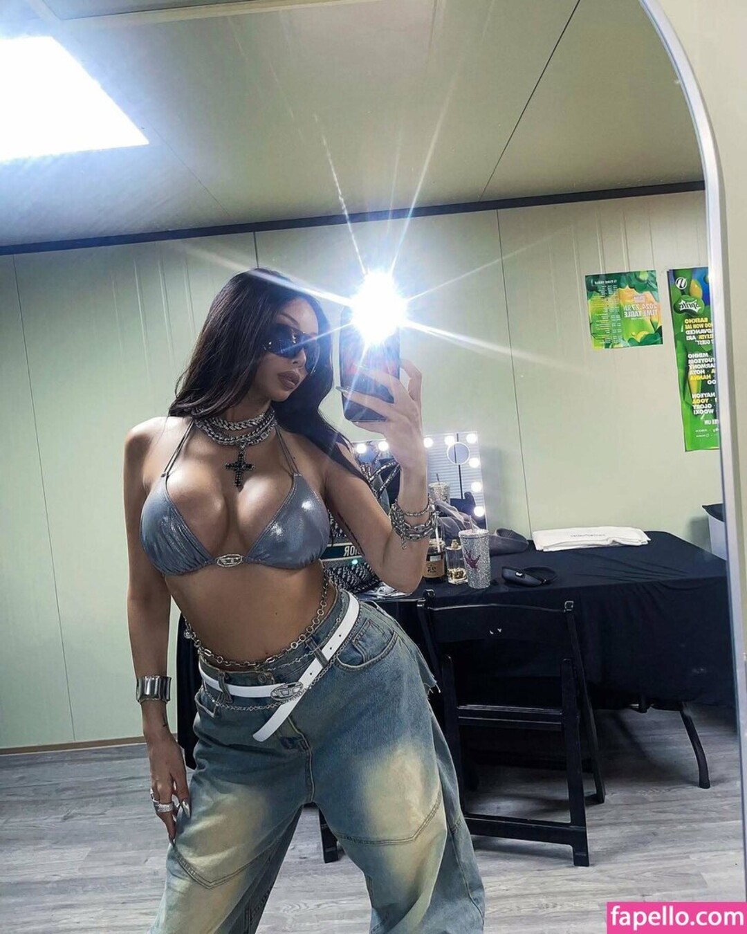Photo nue de fuite OnlyFans de Jessicaho #4 Photo nue de fuite OnlyFans de Jessicaho #4