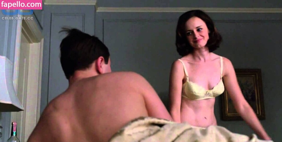 Photo nue de fuite OnlyFans de Alexis Bledel #104 Photo nue de fuite OnlyFans de Alexis Bledel #104