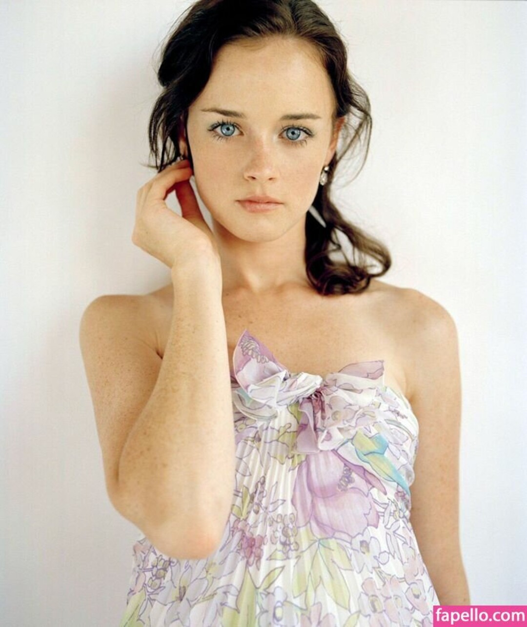 Photo nue de fuite OnlyFans de Alexis Bledel #118 Photo nue de fuite OnlyFans de Alexis Bledel #118