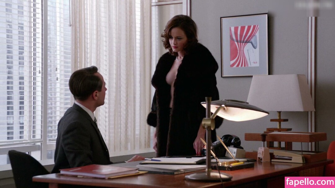 Photo nue de fuite OnlyFans de Alexis Bledel #62 Photo nue de fuite OnlyFans de Alexis Bledel #62