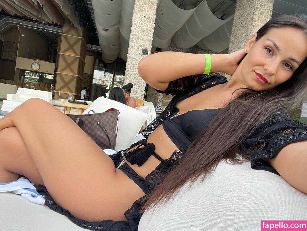 Photo nue de fuite OnlyFans de Katsiaryna Kavaleva #5 Photo nue de fuite OnlyFans de Katsiaryna Kavaleva #5