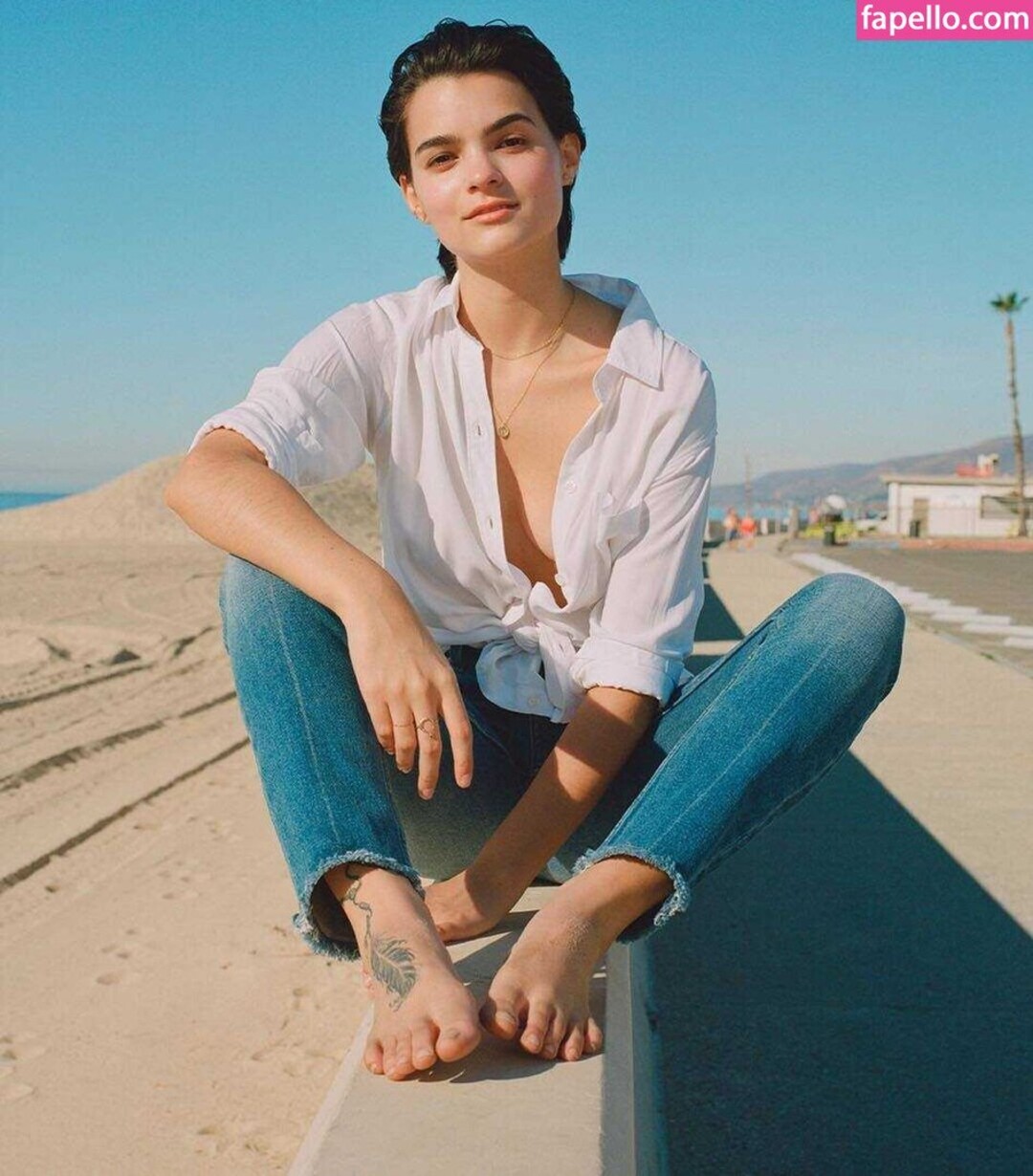 Photo nue de fuite OnlyFans de Brianna Hildebrand #2 Photo nue de fuite OnlyFans de Brianna Hildebrand #2