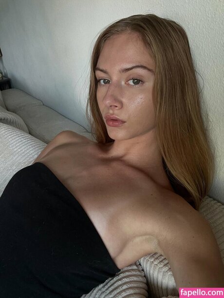 Photo nue de fuite OnlyFans de Keira Lhotan