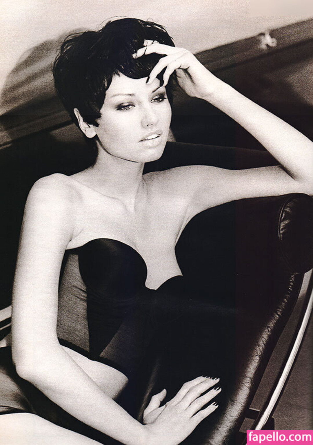 Photo nue de fuite OnlyFans de Adriana Karembeu #69 Photo nue de fuite OnlyFans de Adriana Karembeu #69