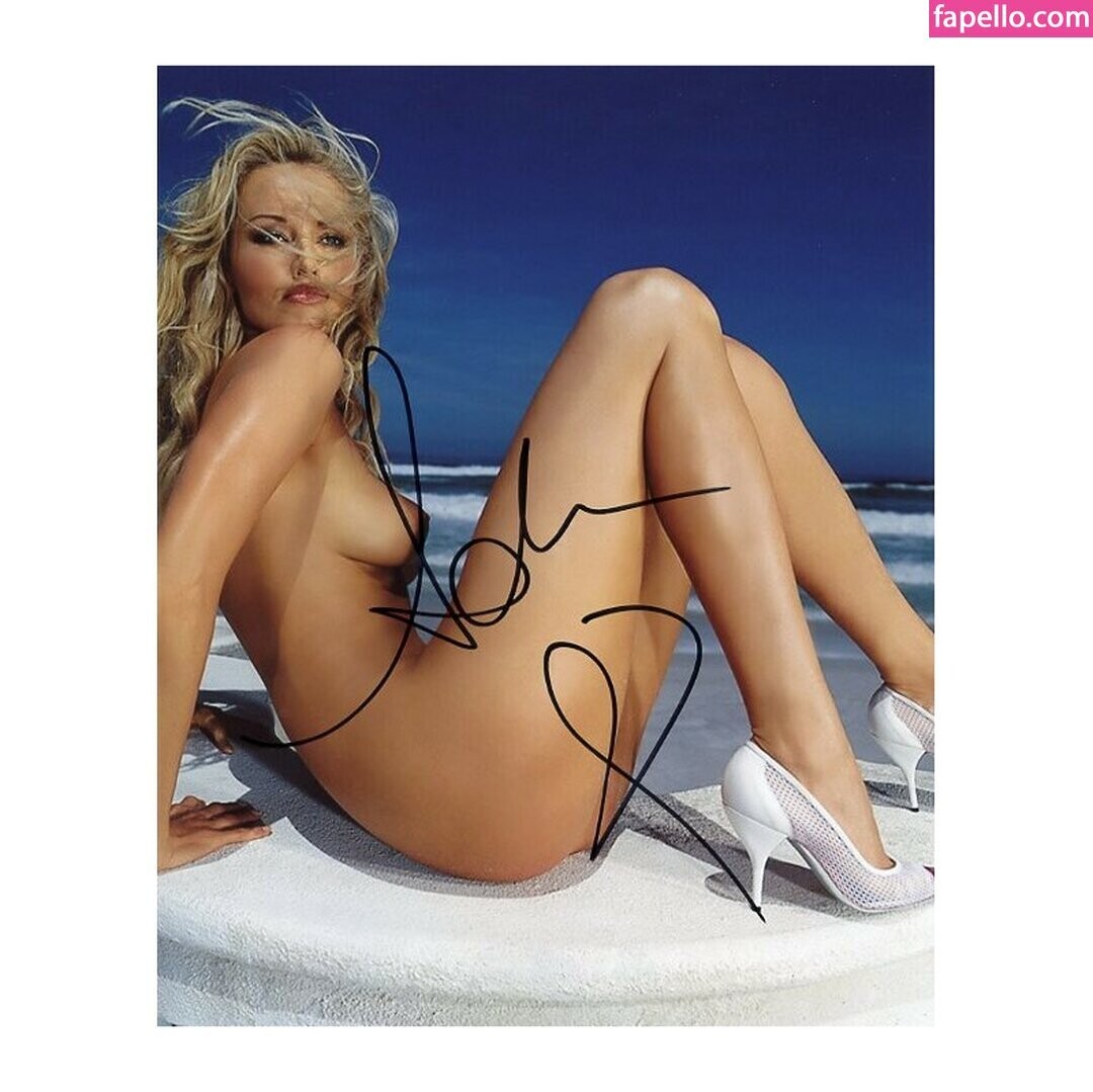 Photo nue de fuite OnlyFans de Adriana Karembeu #77 Photo nue de fuite OnlyFans de Adriana Karembeu #77