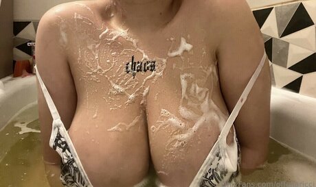 Photo nue de fuite OnlyFans de Offelia Ricci