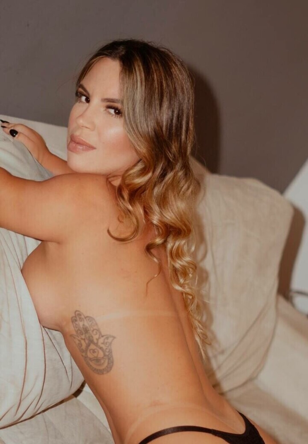 Photo nue de fuite OnlyFans de Lorena Almeida #6 Photo nue de fuite OnlyFans de Lorena Almeida #6