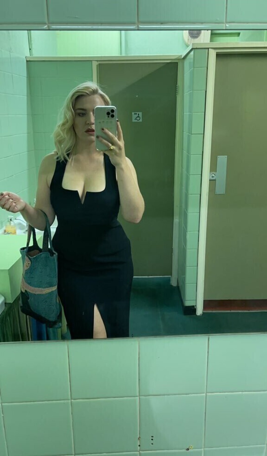 Photo nue de fuite OnlyFans de Rebecca Lucy Taylor #106 Photo nue de fuite OnlyFans de Rebecca Lucy Taylor #106