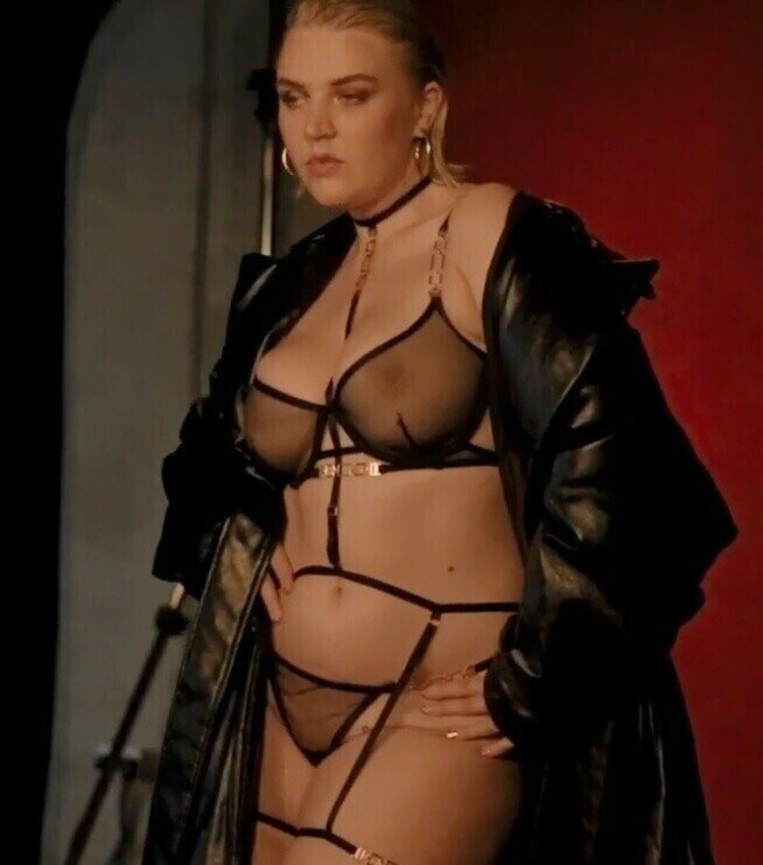 Photo nue de fuite OnlyFans de Rebecca Lucy Taylor #3 Photo nue de fuite OnlyFans de Rebecca Lucy Taylor #3