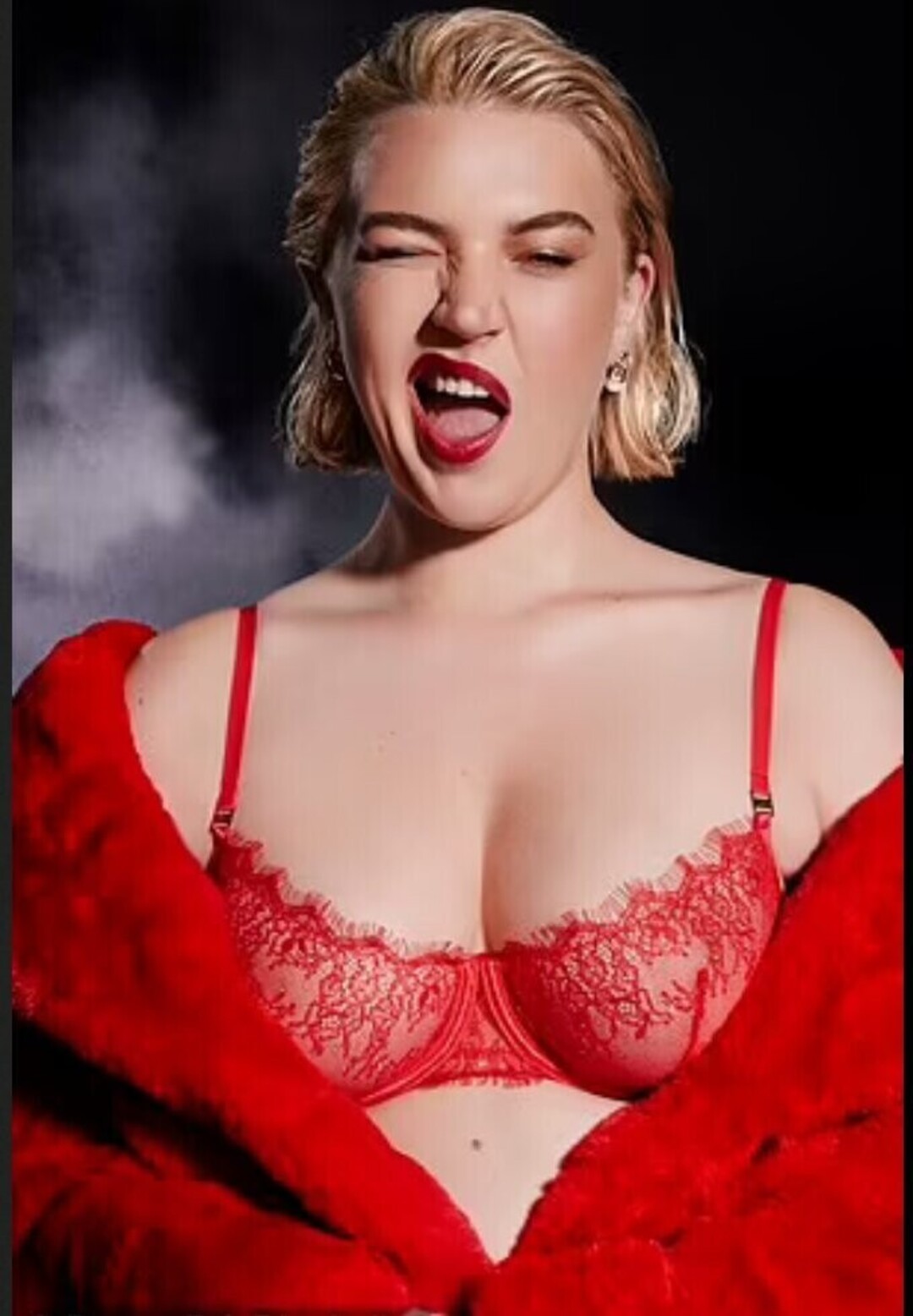 Photo nue de fuite OnlyFans de Rebecca Lucy Taylor #46 Photo nue de fuite OnlyFans de Rebecca Lucy Taylor #46