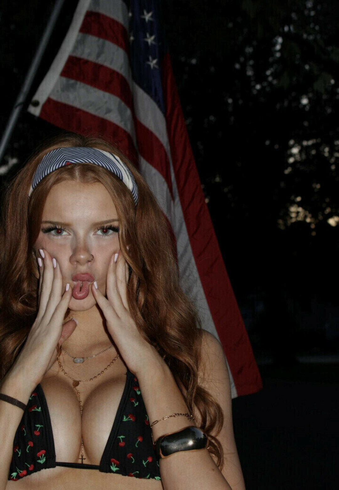 Photo nue de fuite OnlyFans de Aurorafoxxxx #6 Photo nue de fuite OnlyFans de Aurorafoxxxx #6