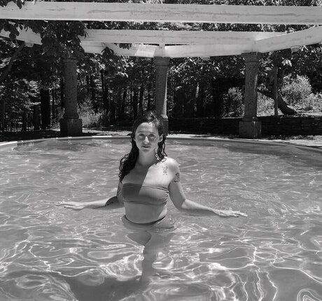 Photo nue de fuite OnlyFans de Katie Crutchfield