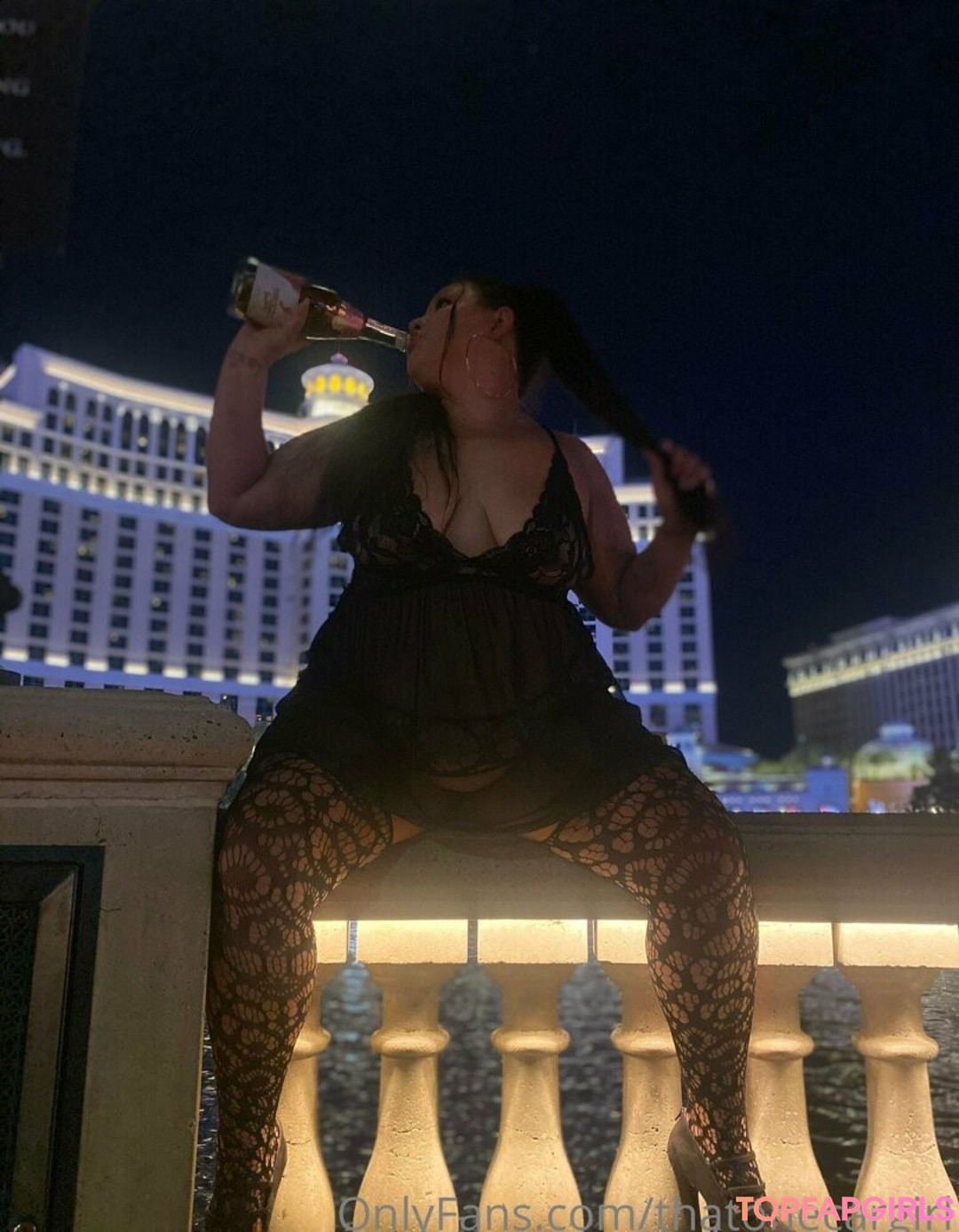 Photo nue de fuite OnlyFans de Thatonecargirl #39 Photo nue de fuite OnlyFans de Thatonecargirl #39