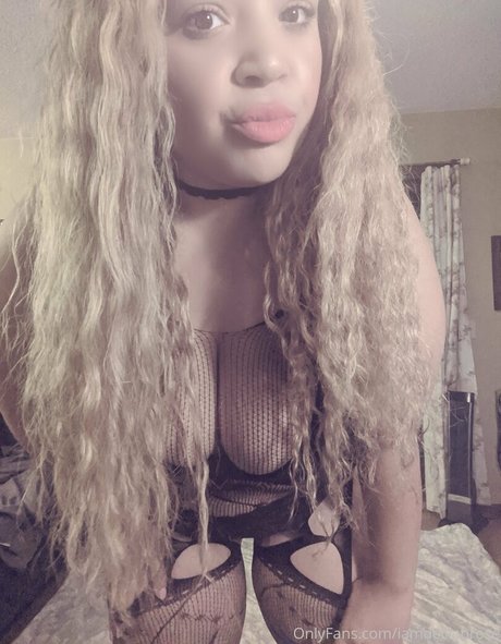 Photo nue de fuite OnlyFans de Itslivsavage