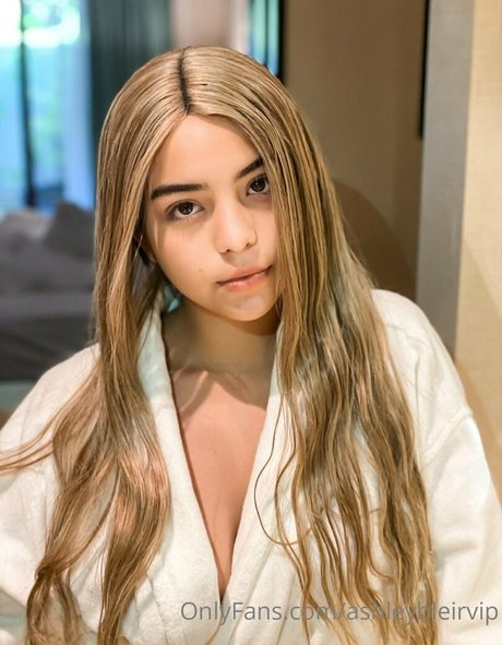 Ashleybleirvip