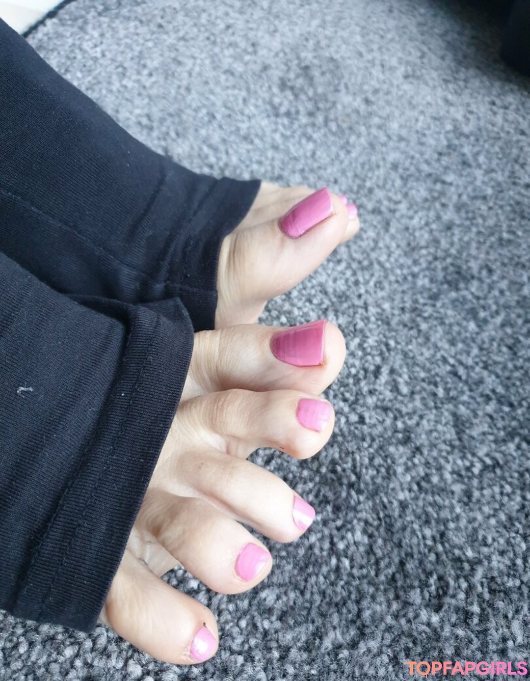 Photo nue de fuite OnlyFans de Goddesssuzie26 #2 Photo nue de fuite OnlyFans de Goddesssuzie26 #2