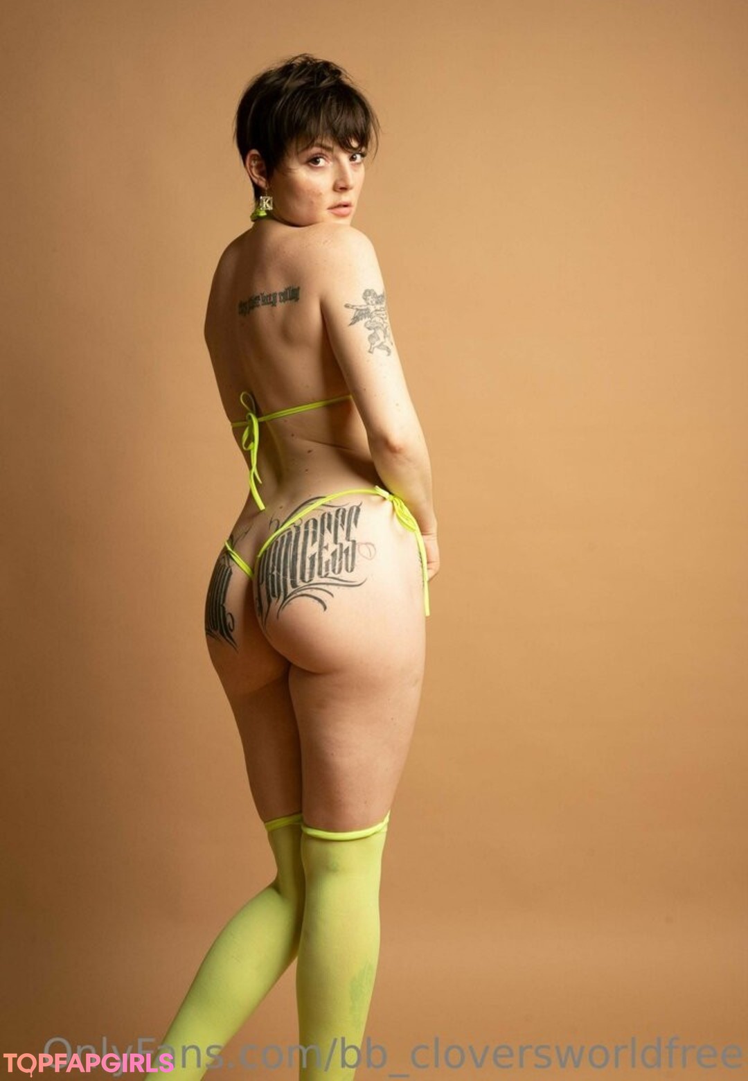 Photo nue de fuite OnlyFans de Bbcloversworldfree #1 Photo nue de fuite OnlyFans de Bbcloversworldfree #1