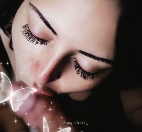 Angelbeii_ Mimi