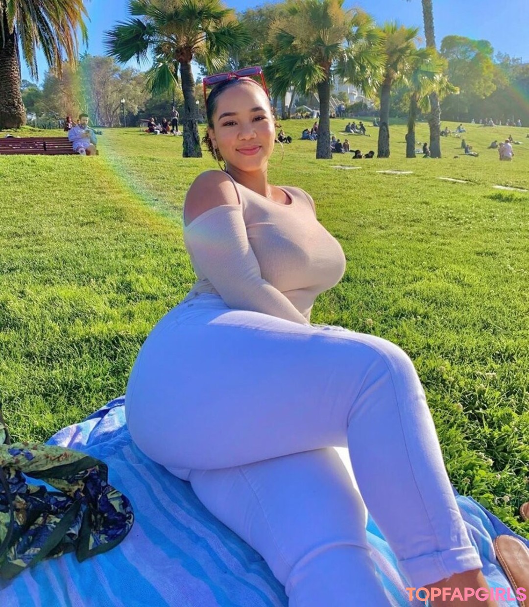 Photo nue de fuite OnlyFans de Katelyn Folasade #124 Photo nue de fuite OnlyFans de Katelyn Folasade #124