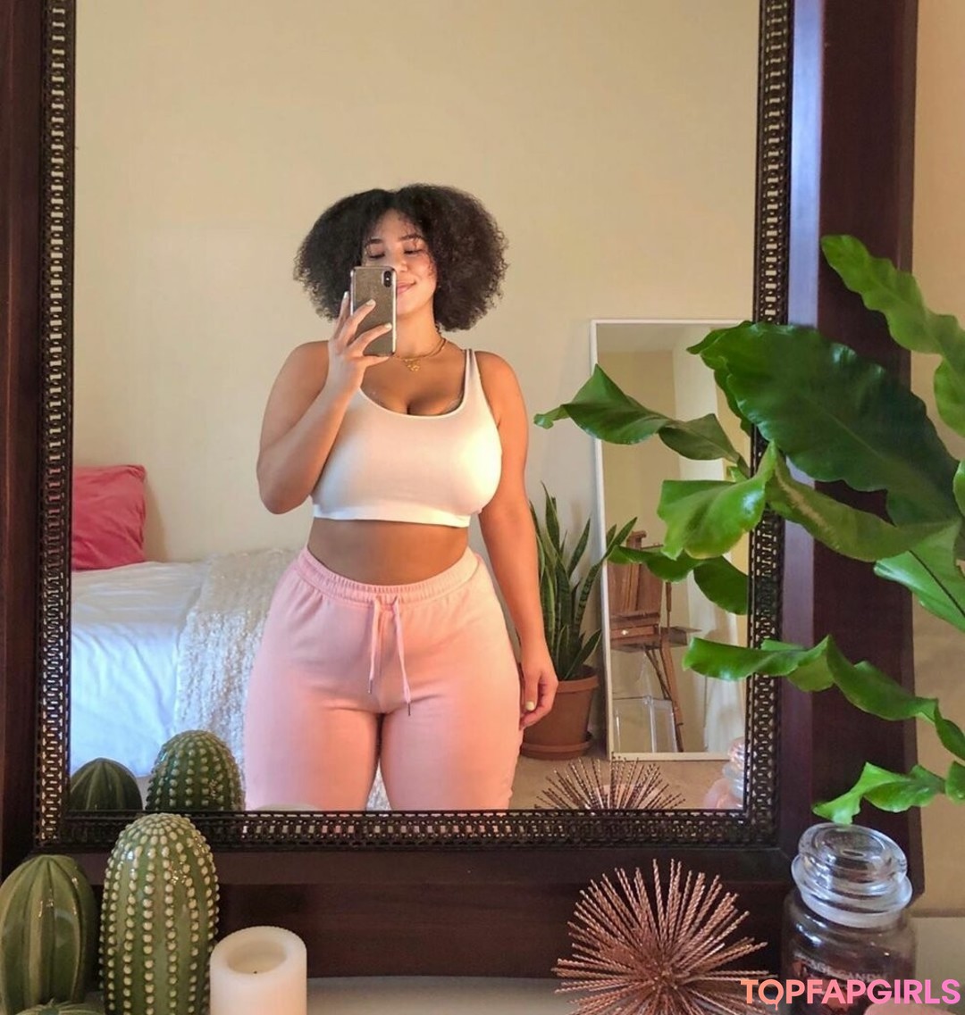 Photo nue de fuite OnlyFans de Katelyn Folasade #137 Photo nue de fuite OnlyFans de Katelyn Folasade #137