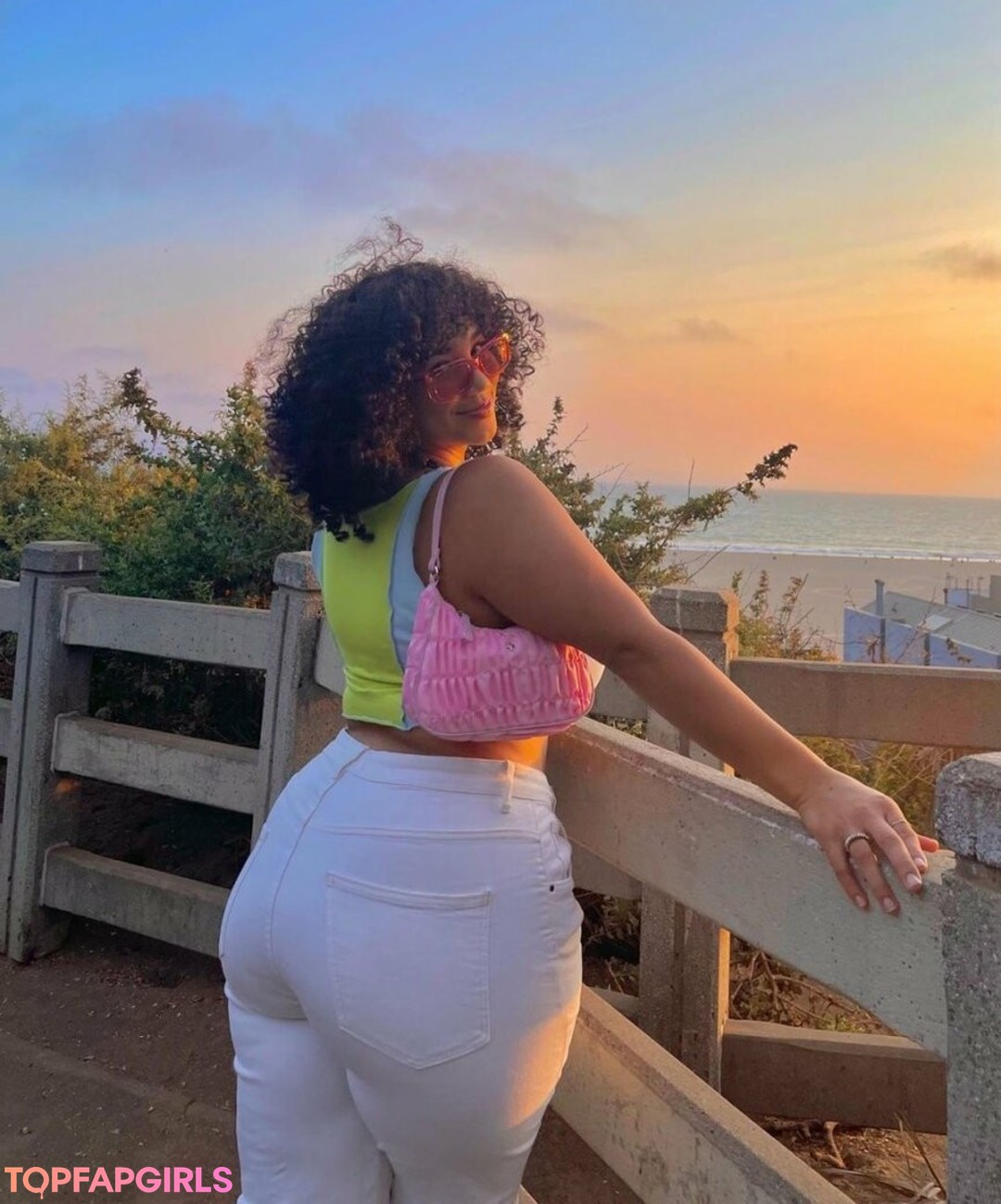 Photo nue de fuite OnlyFans de Katelyn Folasade #179 Photo nue de fuite OnlyFans de Katelyn Folasade #179