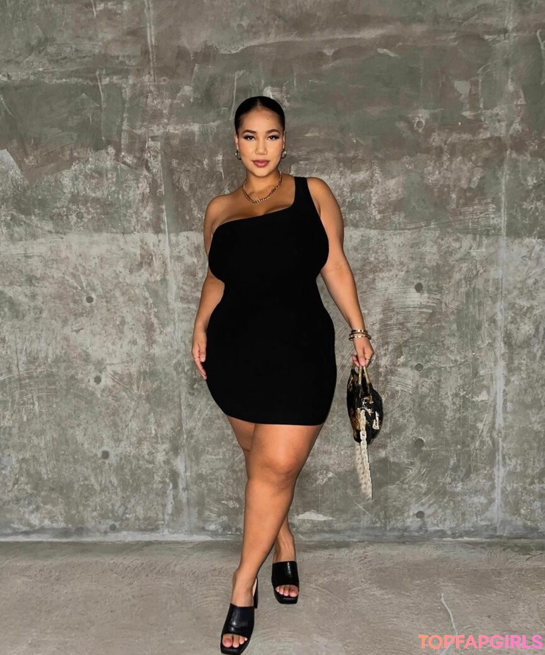 Photo nue de fuite OnlyFans de Katelyn Folasade #190 Photo nue de fuite OnlyFans de Katelyn Folasade #190