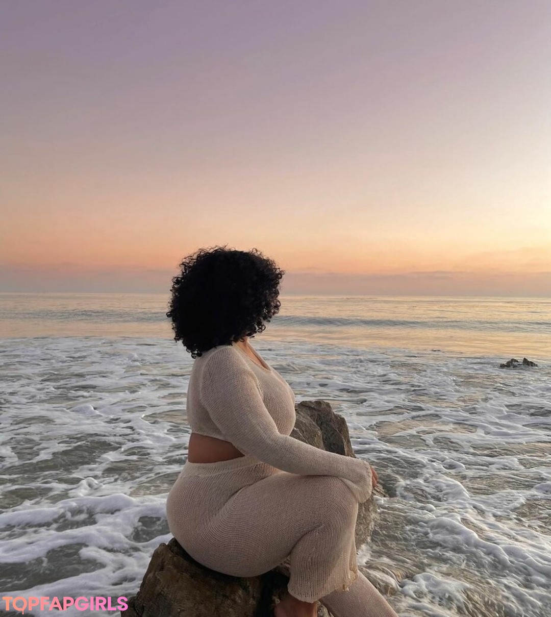 Photo nue de fuite OnlyFans de Katelyn Folasade #224 Photo nue de fuite OnlyFans de Katelyn Folasade #224