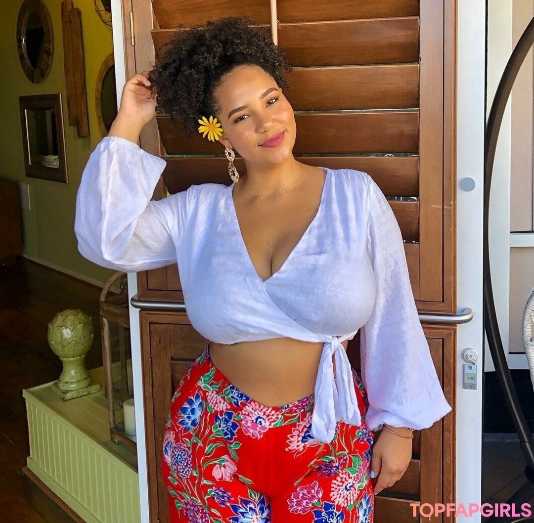 Photo nue de fuite OnlyFans de Katelyn Folasade #302 Photo nue de fuite OnlyFans de Katelyn Folasade #302