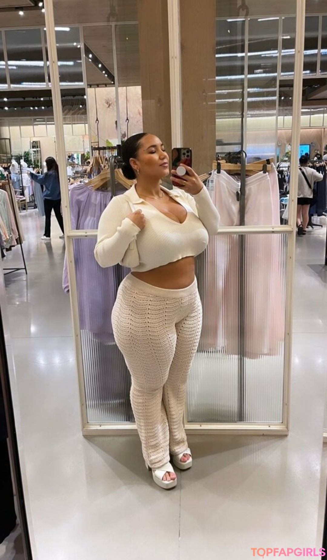 Photo nue de fuite OnlyFans de Katelyn Folasade #337 Photo nue de fuite OnlyFans de Katelyn Folasade #337