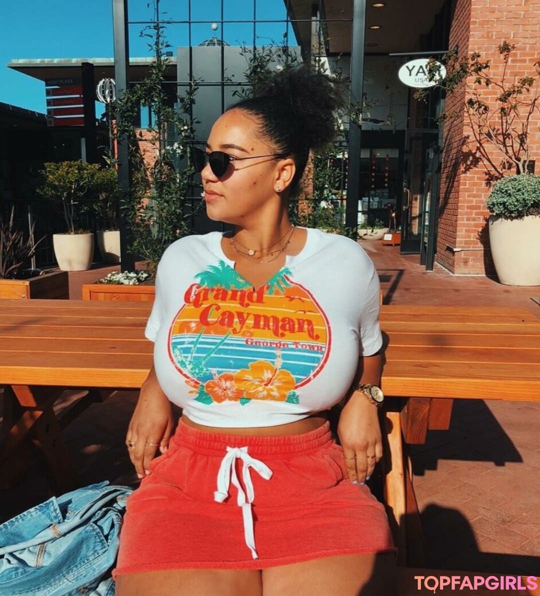 Photo nue de fuite OnlyFans de Katelyn Folasade #77 Photo nue de fuite OnlyFans de Katelyn Folasade #77