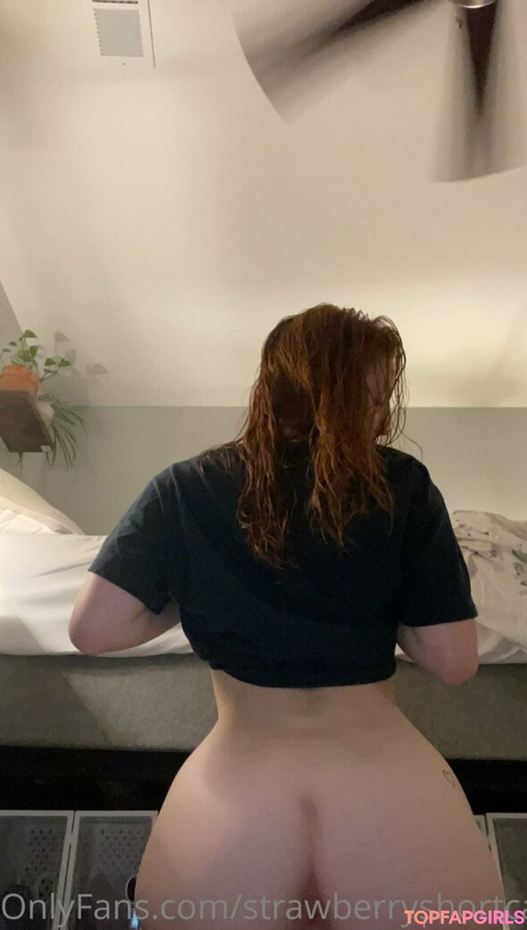 Photo nue de fuite OnlyFans de Strawberryshortcakes420 #84 Photo nue de fuite OnlyFans de Strawberryshortcakes420 #84