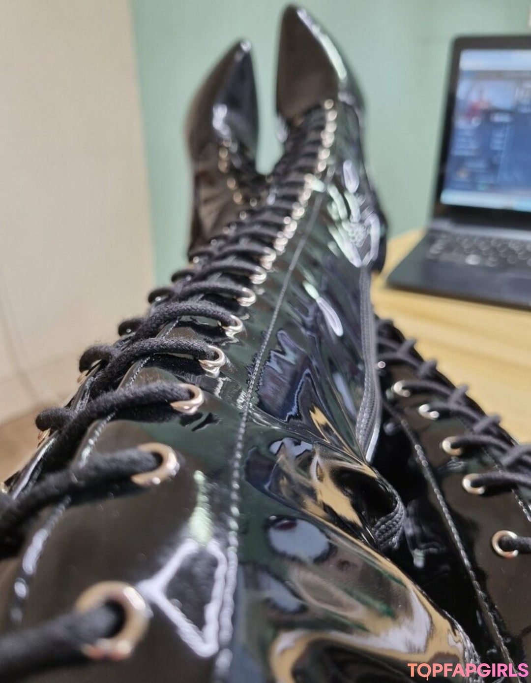 Photo nue de fuite OnlyFans de Goddess Alexi #7 Photo nue de fuite OnlyFans de Goddess Alexi #7