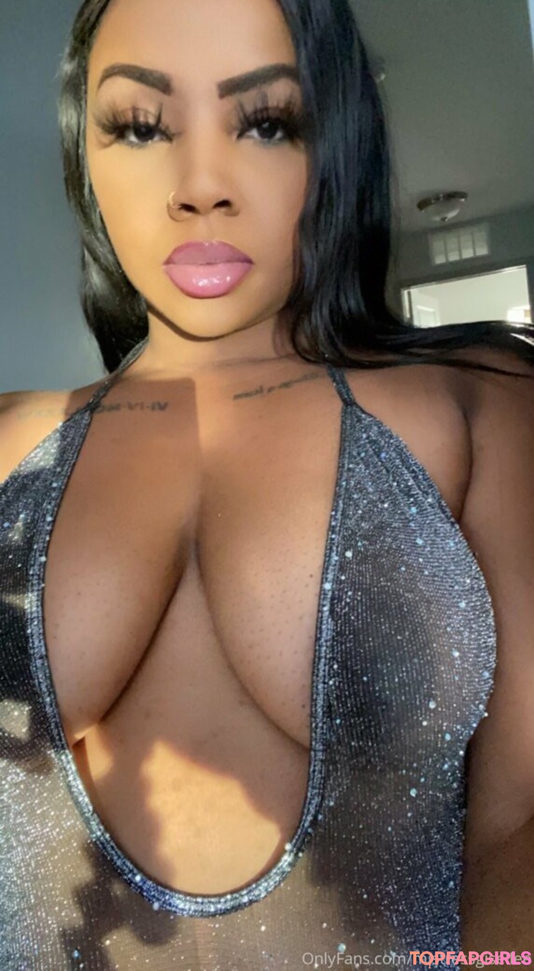 Photo nue de fuite OnlyFans de Mistressgisellee #1 Photo nue de fuite OnlyFans de Mistressgisellee #1