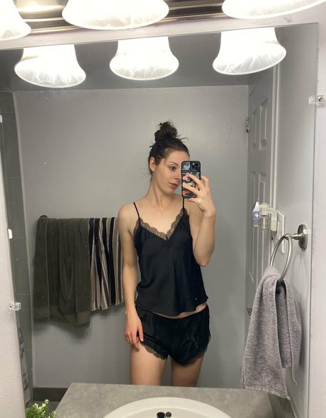Photo nue de fuite OnlyFans de Nadiafoxx69