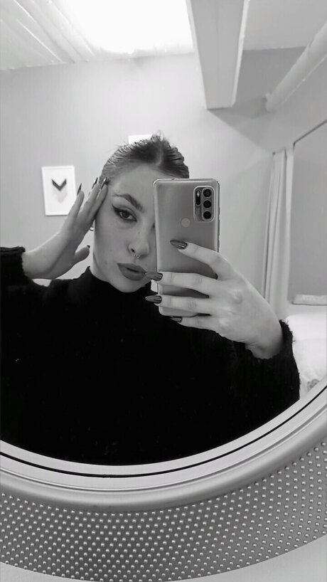 Photo nue de fuite OnlyFans de Amoret  Sexting  Vc