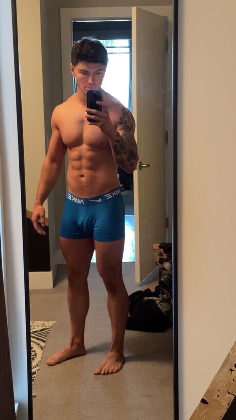 Photo nue de fuite OnlyFans de Schimmsky
