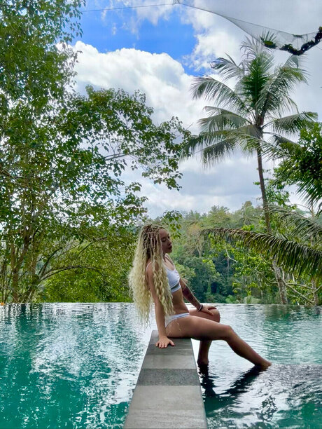 Photo nue de fuite OnlyFans de Asrai