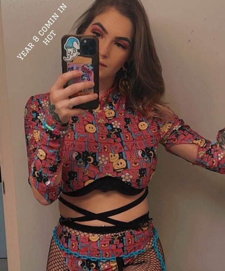Chloe Moniz