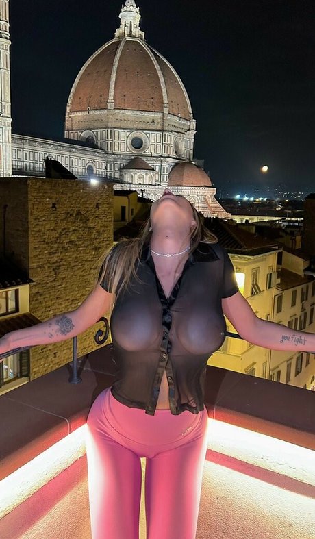 Photo nue de fuite OnlyFans de Eva Mentas