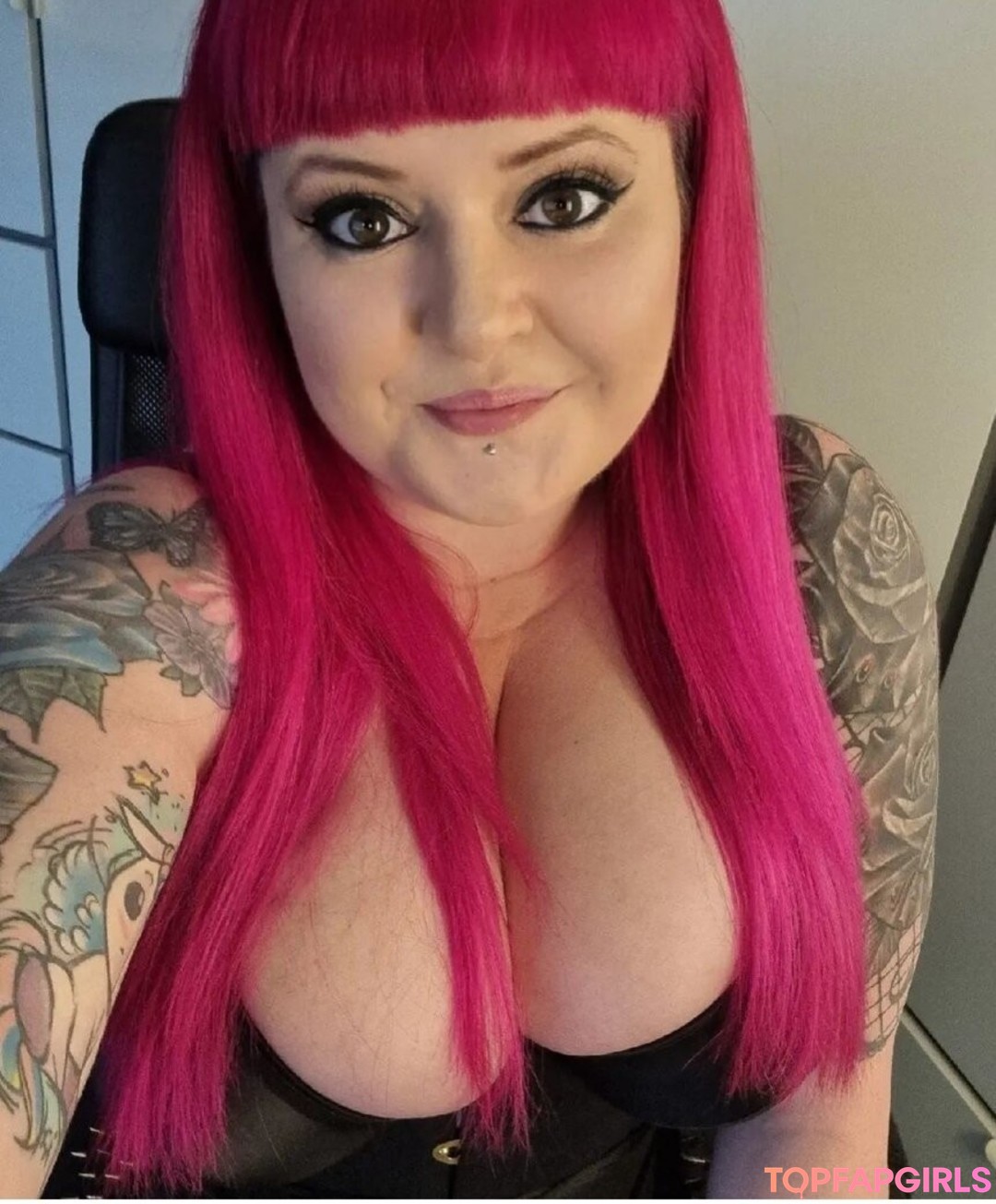 Photo nue de fuite OnlyFans de Gothabillyqueen #12 Photo nue de fuite OnlyFans de Gothabillyqueen #12