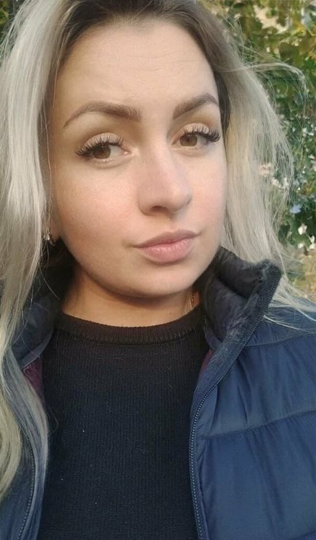 Anna_bellla