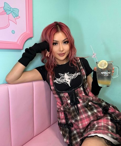 DJ Camgirl